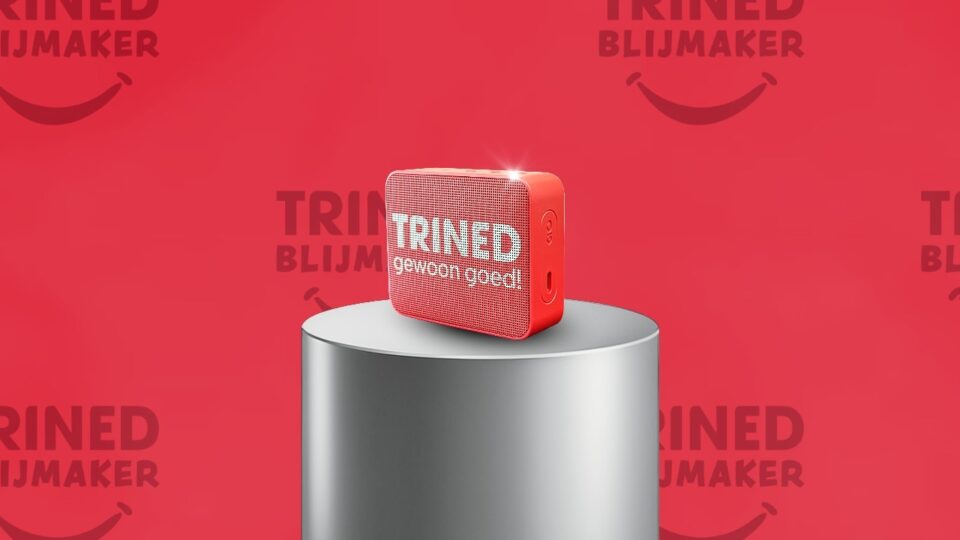 Afbeelding met JBL speaker. Winnaar TriNed Blijmaker